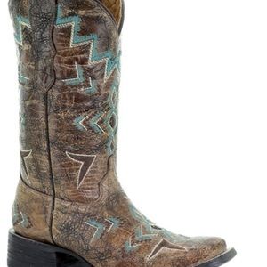 Corral cowgirl boots teen girl size 3.5